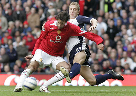 场上展开激 场上展开激